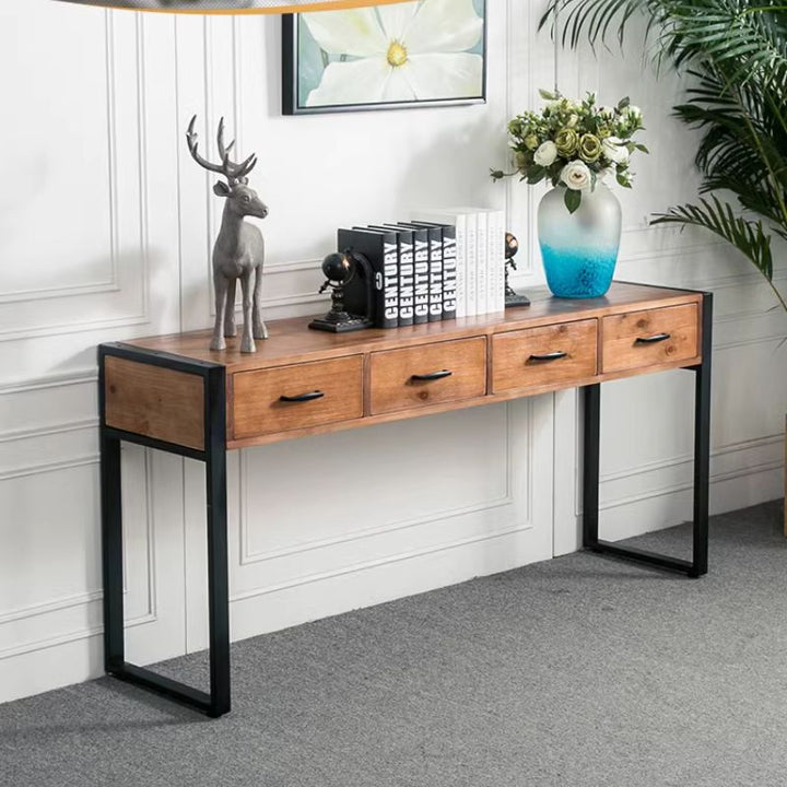 Dominica Desk