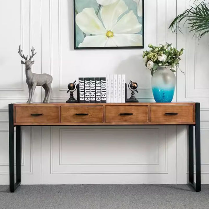 Dominica Desk