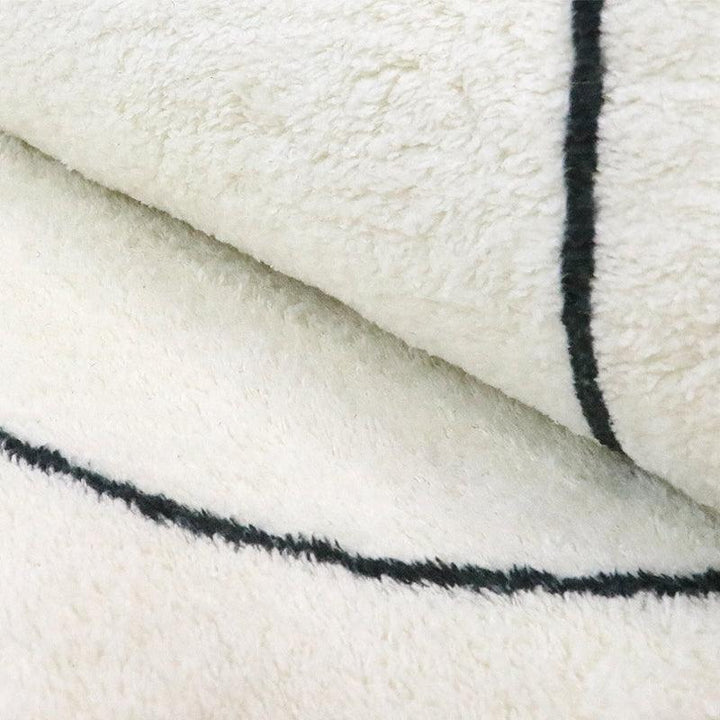 Dasha Area Rug - HomeCozify