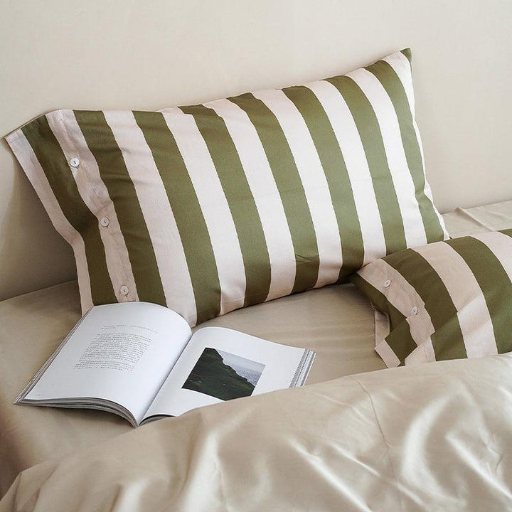 Doncho Duvet Cover Set - HomeCozify