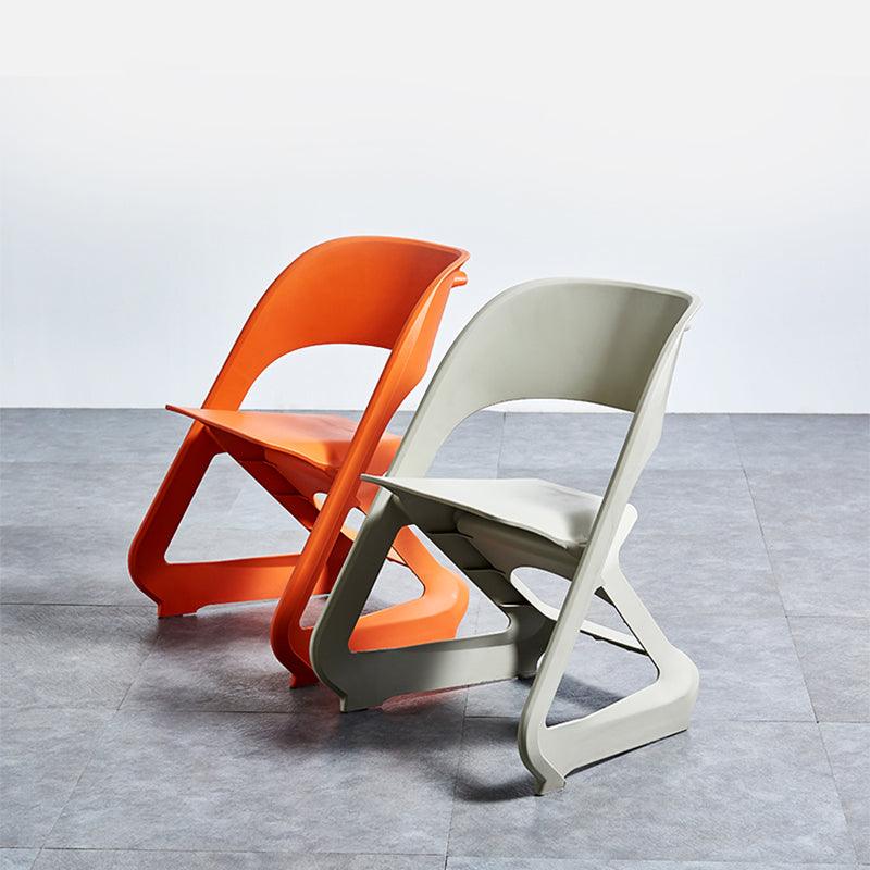 Geona Stacking Dining Chair (Set of 4) - HomeCozify