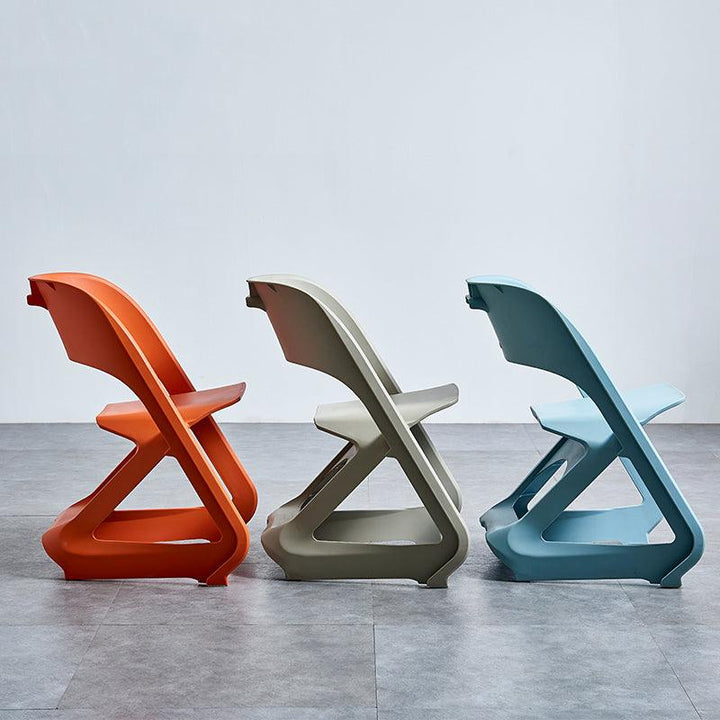 Geona Stacking Dining Chair (Set of 4) - HomeCozify