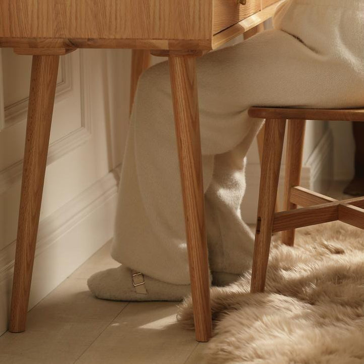 Helio Vanity Table - HomeCozify
