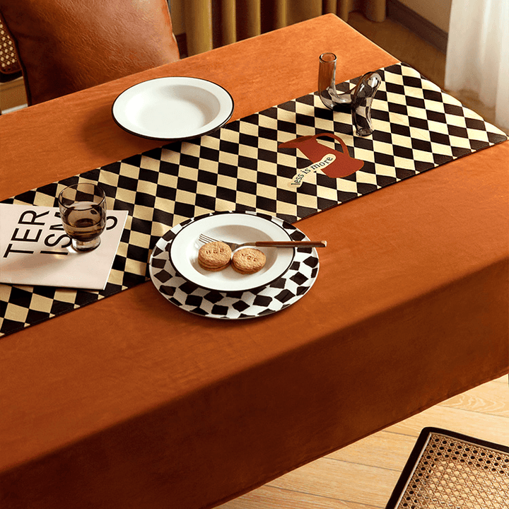 Paja Plaid Table Runner - HomeCozify