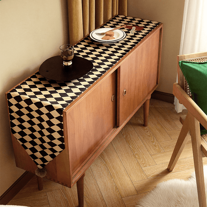 Paja Plaid Table Runner - HomeCozify