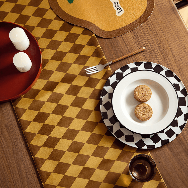 Paja Plaid Table Runner - HomeCozify