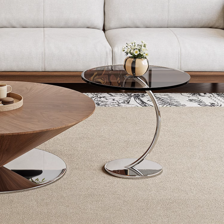 Vanda Side Table