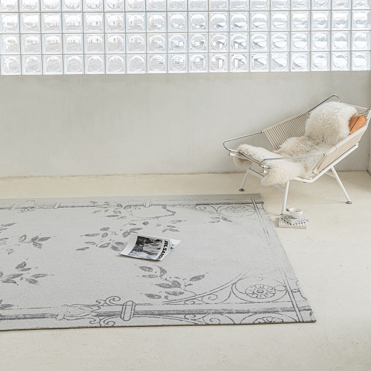 Aca Floral Wool Area Rug - HomeCozify