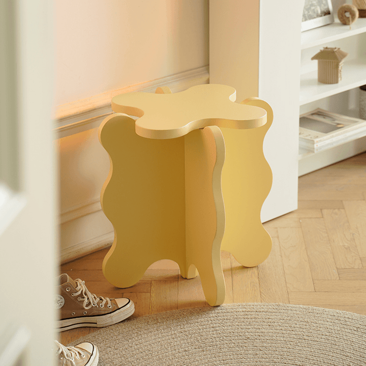 Amando Petal Sidetable - HomeCozify