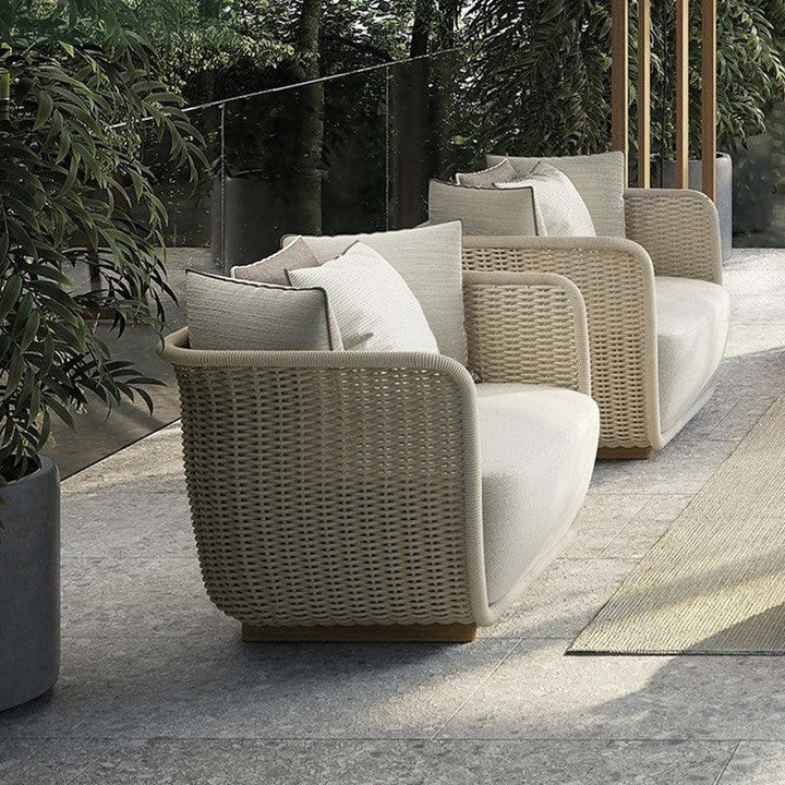 Avisse Outdoor Seating Set - HomeCozify