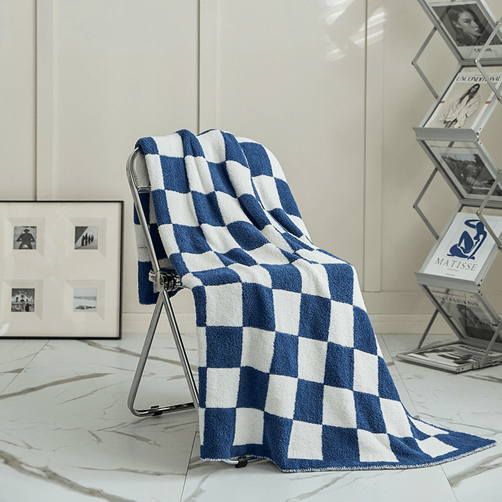 Deborah Checkerboard Throw Blanket - HomeCozify