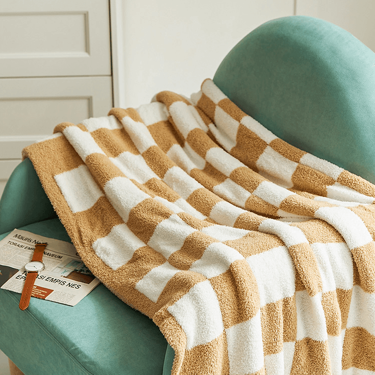 Deborah Checkerboard Throw Blanket - HomeCozify