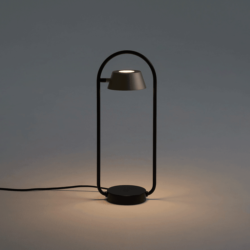 Dragana Rotating Table Lamp - HomeCozify