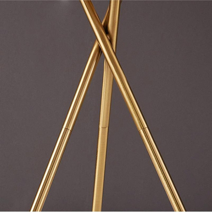 Enrique Tripod Lamp - HomeCozify