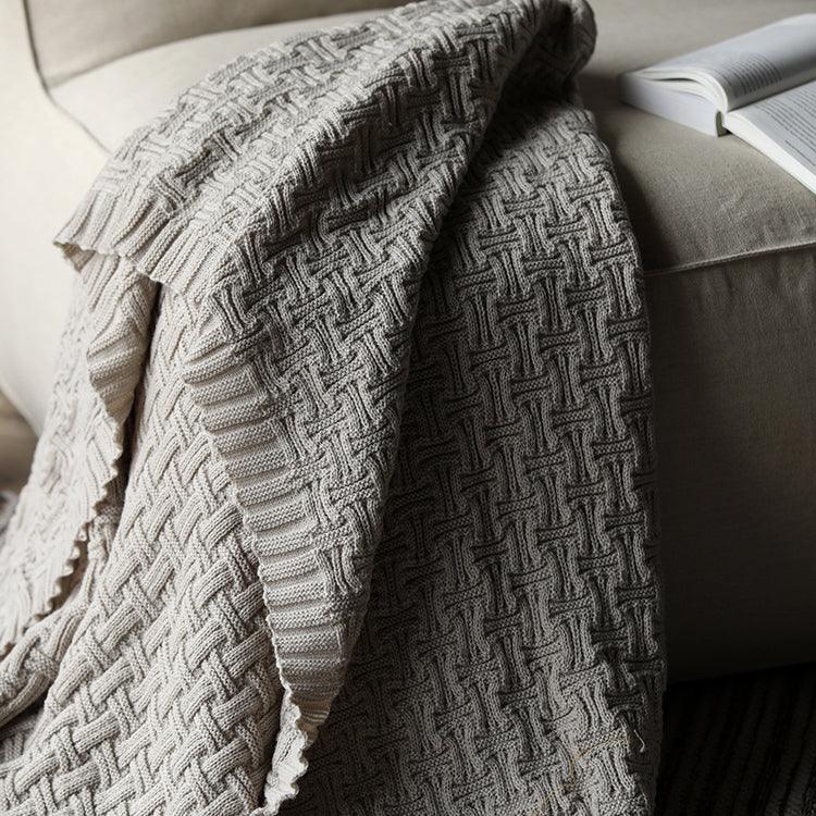 Evelyn Textured Blanket - HomeCozify