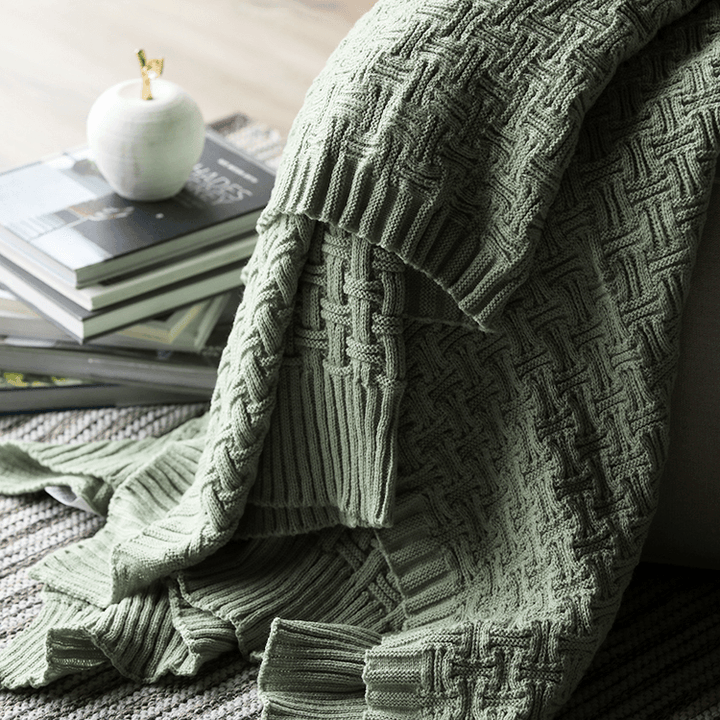 Evelyn Textured Blanket - HomeCozify