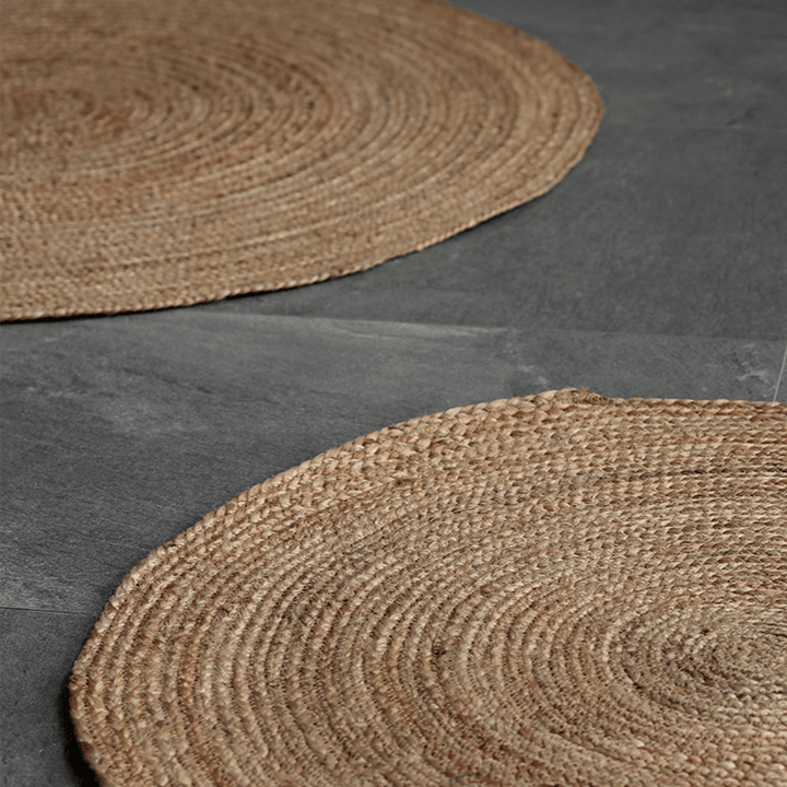 Evike Area Rug - HomeCozify