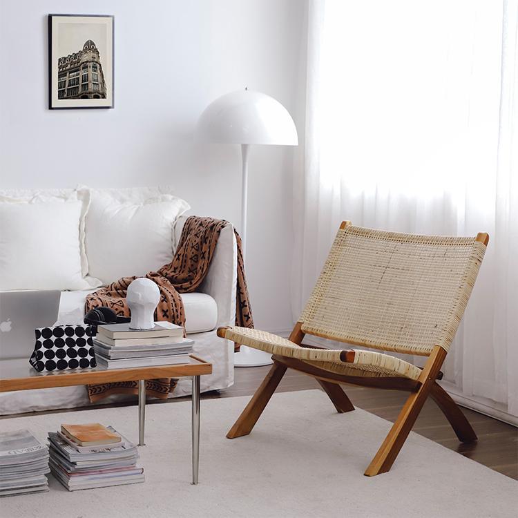 Fidelio Rattan Folding Chair - HomeCozify