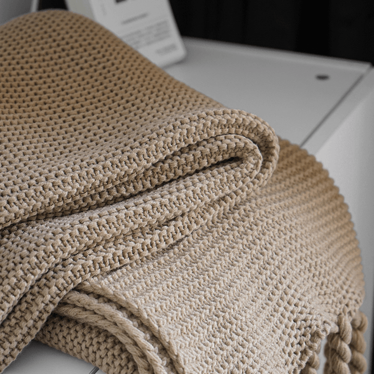 Jozsua Knitted Throw Blanket - HomeCozify