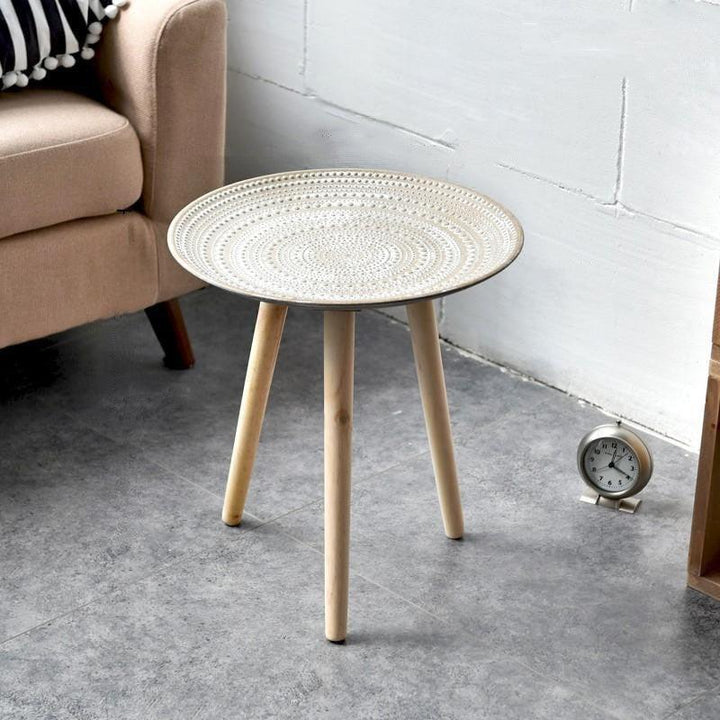 Kinsella Coffee Table - HomeCozify