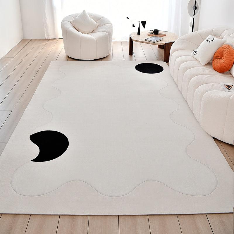 Ula Black/White Geometric Carpet - HomeCozify