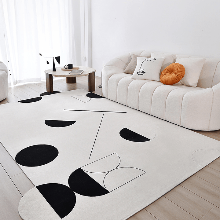 Ula Black/White Geometric Carpet - HomeCozify