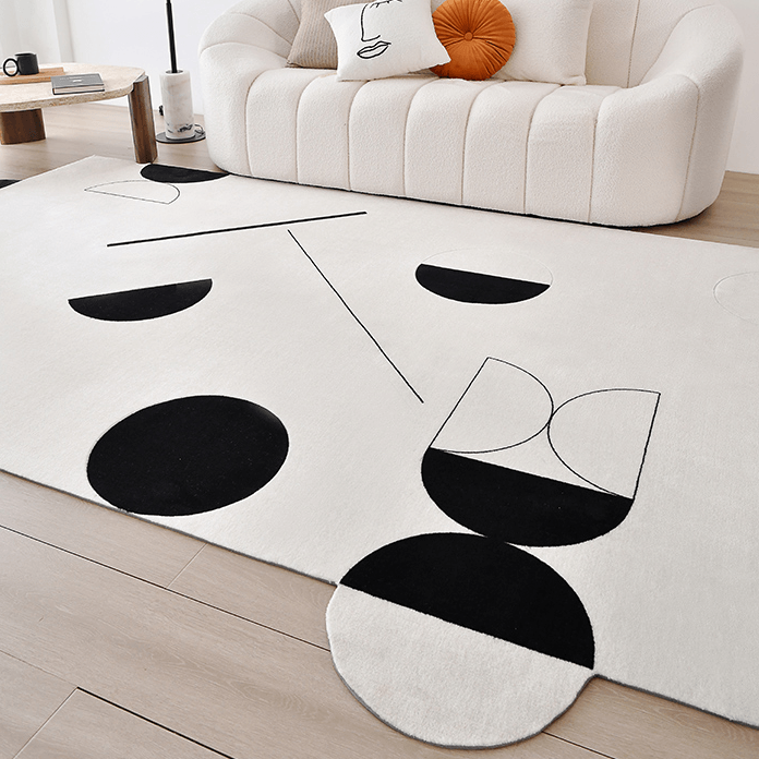 Ula Black/White Geometric Carpet - HomeCozify