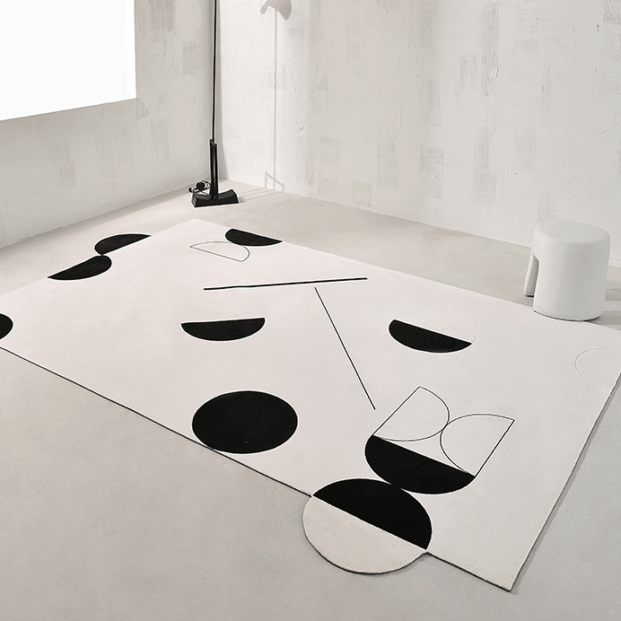 Ula Black/White Geometric Carpet - HomeCozify