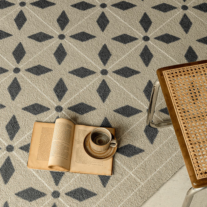 Viktoria Beige Carpet - HomeCozify