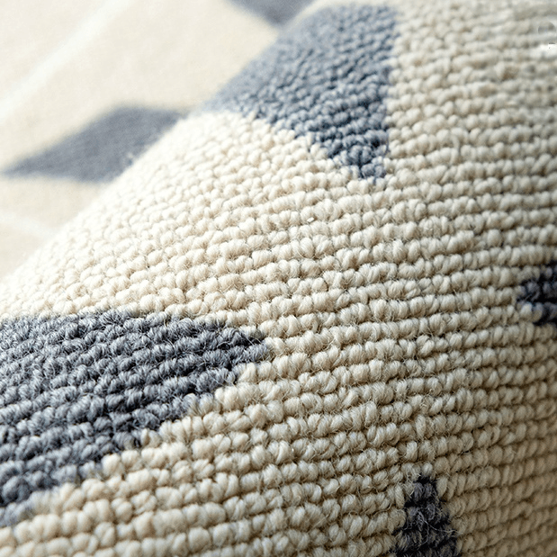 Viktoria Beige Carpet - HomeCozify